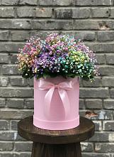 Цветочная композиция из Гипсофила и Розы в шляпной коробке в Тлюстенхабль