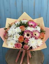 Букет цветов из:  Розы, Герберы и Хризантемы в Тлюстенхабль