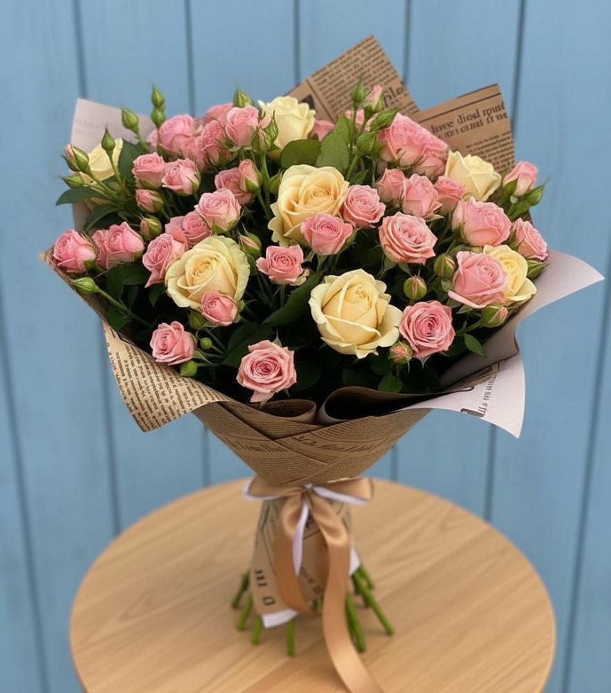 Букет цветов из: Розы в Тлюстенхабль