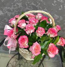 Цветочная композиция из Розы в корзине #REPLACE_PRED# Тлюстенхабль